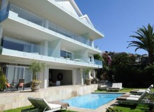 Clarendon Bantry Bay-The Garden